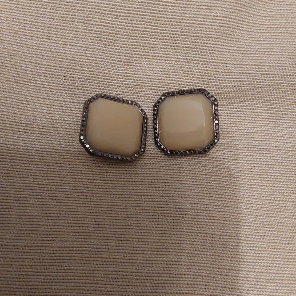 Chico's Gunmetal And Tan Geometric Clip-on Earrings